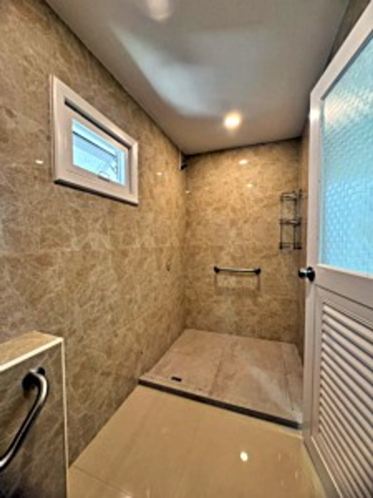 ขายบ้านปทุมธานี รังสิต ธรรมศาสตร์ : ขายบ้านเดี่ยว หมู่บ้าน บ้านฟ้าลากูน คลอง 2 ต่อเติมเต็มพื้นที่ (N.1909)