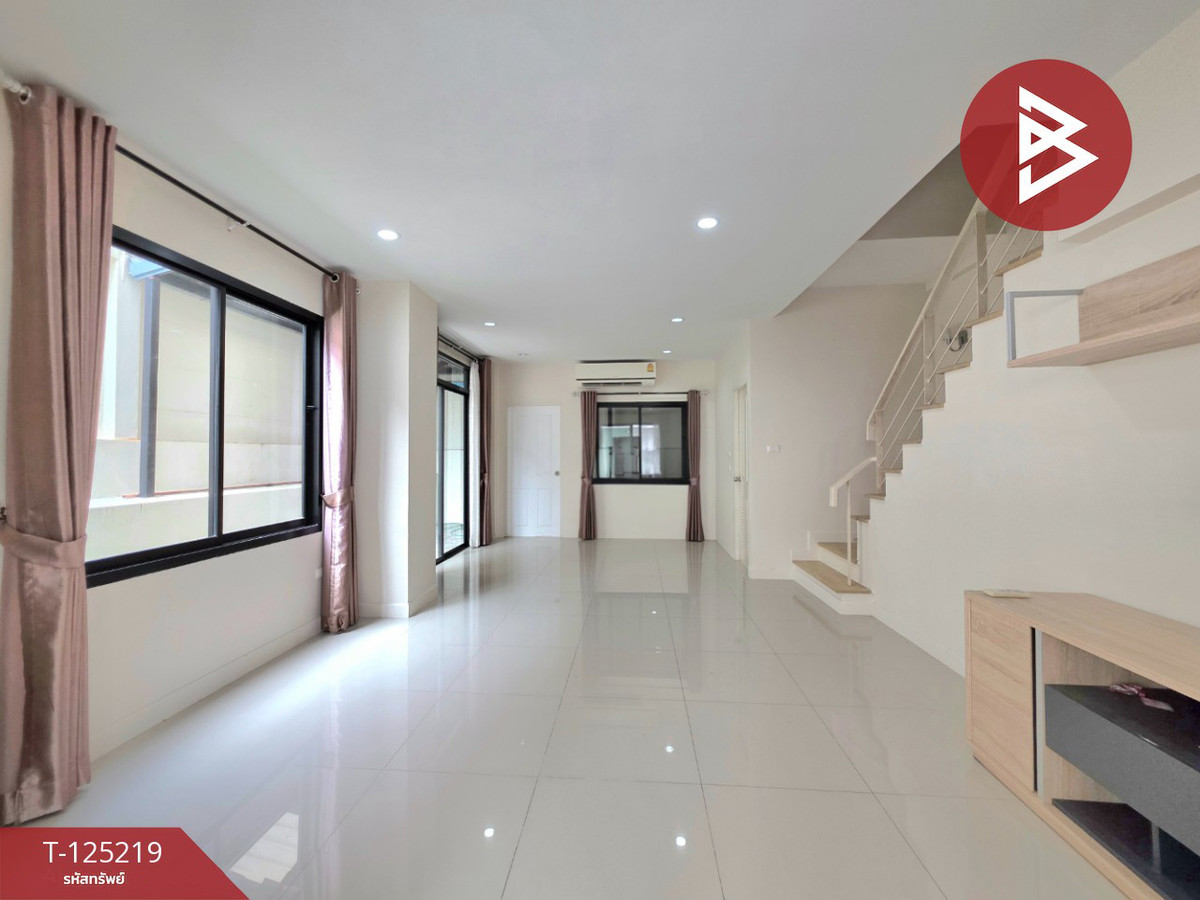Townhouse for sale, The Central Village 3 Assumption-Sriracha (The Central3 Assumption-Sriracha) Sriracha Chonburi Loading...