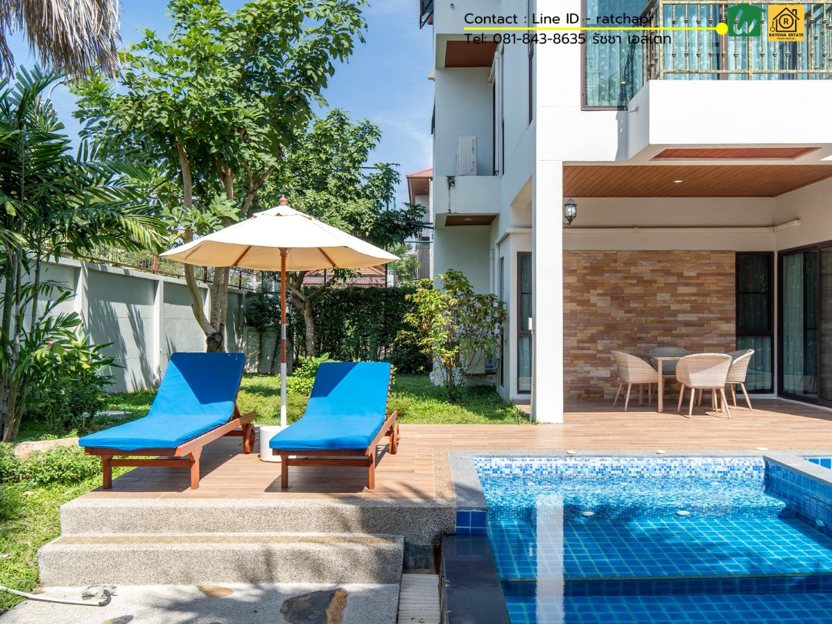 Luxurious detached house for rent, 200 square meters, with private swimming pool, in the heart of Rama 9, peace combined with perfect convenience. Loading...