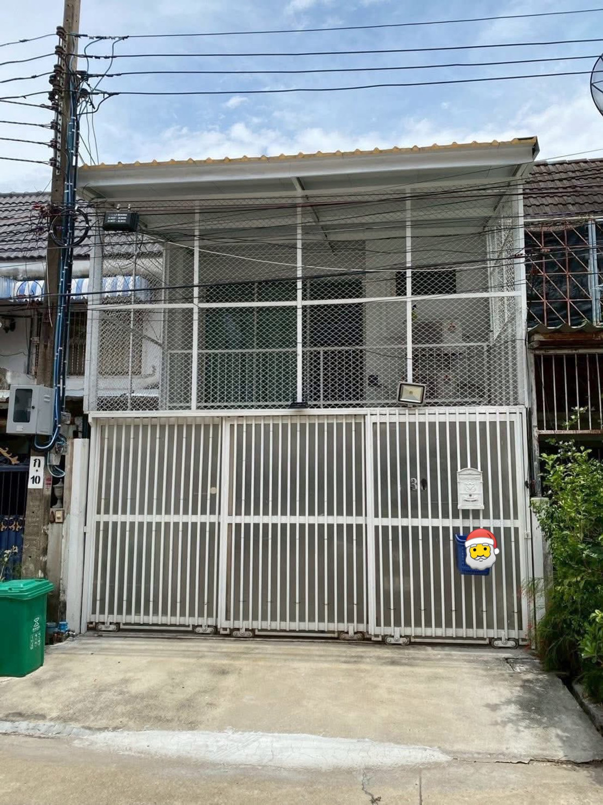 ให้เช่าทาวน์โฮมสุขุมวิท อโศก ทองหล่อ : ✨ ทาวน์เฮาส์รีโนเวทใหม่ทั้งหลัง ทำเลทองสุขุมวิท 93 – พึ่งมี 15 2 ห้องนอน 3 ห้องน้ำ ใกล้ BTS บางจาก เพียง 1.2 กม. 💰 ค่าเช่าเพียง 30,000 บาท/เดือน (จาก 35,000 บาท)