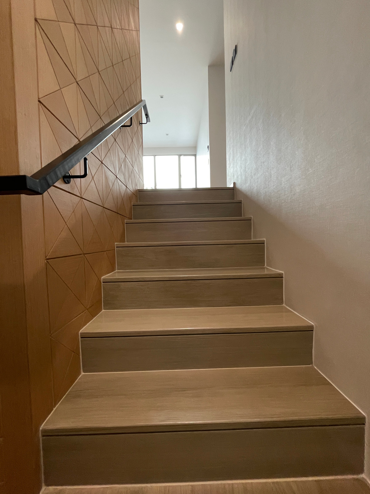 ขายบ้านเกษตร นวมินทร์ ลาดปลาเค้า : ขาย Providence Lane Kaset – Nawamin บ้านเดี่ยวหรู 3 ชั้น ลิฟต์ส่วนตัว + สระว่ายน้ำ ทำเลพรีเมียมลาดปลาเค้า 89 ฟังก์ชั่น 4 ห้องนอน | 5 ห้องน้ำ | 4 ที่จอดรถ บ้านเดี่ยว Luxury ระดับ Rare Item ทำเลศักยภาพ เกษตร–นวมินทร์ ใกล้ทางด่วน รถไฟฟ้า 2 สาย 