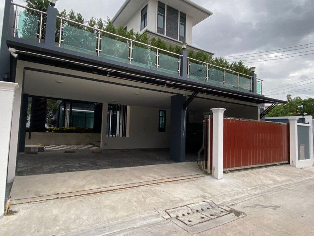 ขายบ้านพัฒนาการ ศรีนครินทร์ : 120ตรว มีสระว่ายน้ำ 6นอน8น้ำ บ้านเดี่ยว 3 ชั้น เคหะนคร 3 พัฒนาการ 50 