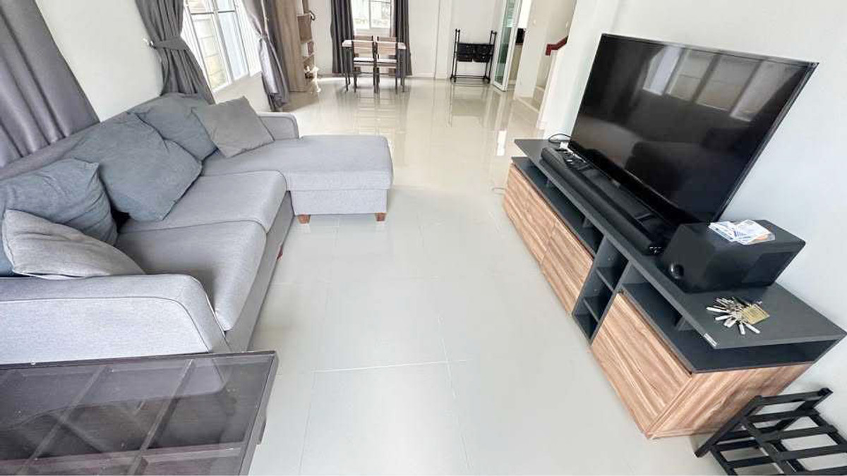 บ้านในโครงการ ให้เช่าเดือนละ 20,000 บาท ใกล้บิ๊กซีดอนจั่นเพียง 10 นาที No.7H331 Loading...