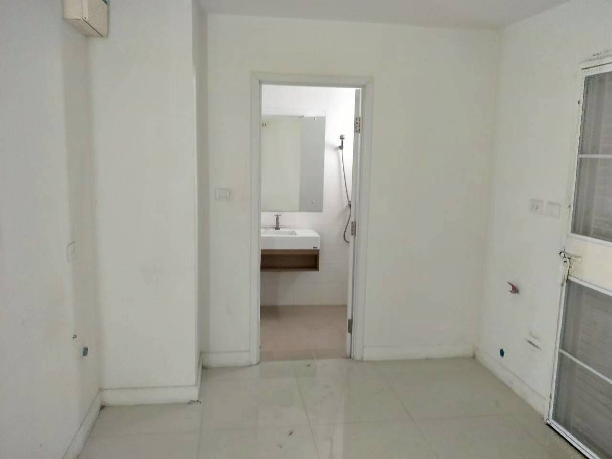 For SaleHousePattaya, Bangsaen, Chonburi : Detached House Pruksa Nara Nongmon - Chonburi / 3 Bedrooms (FOR SALE) YEAN029