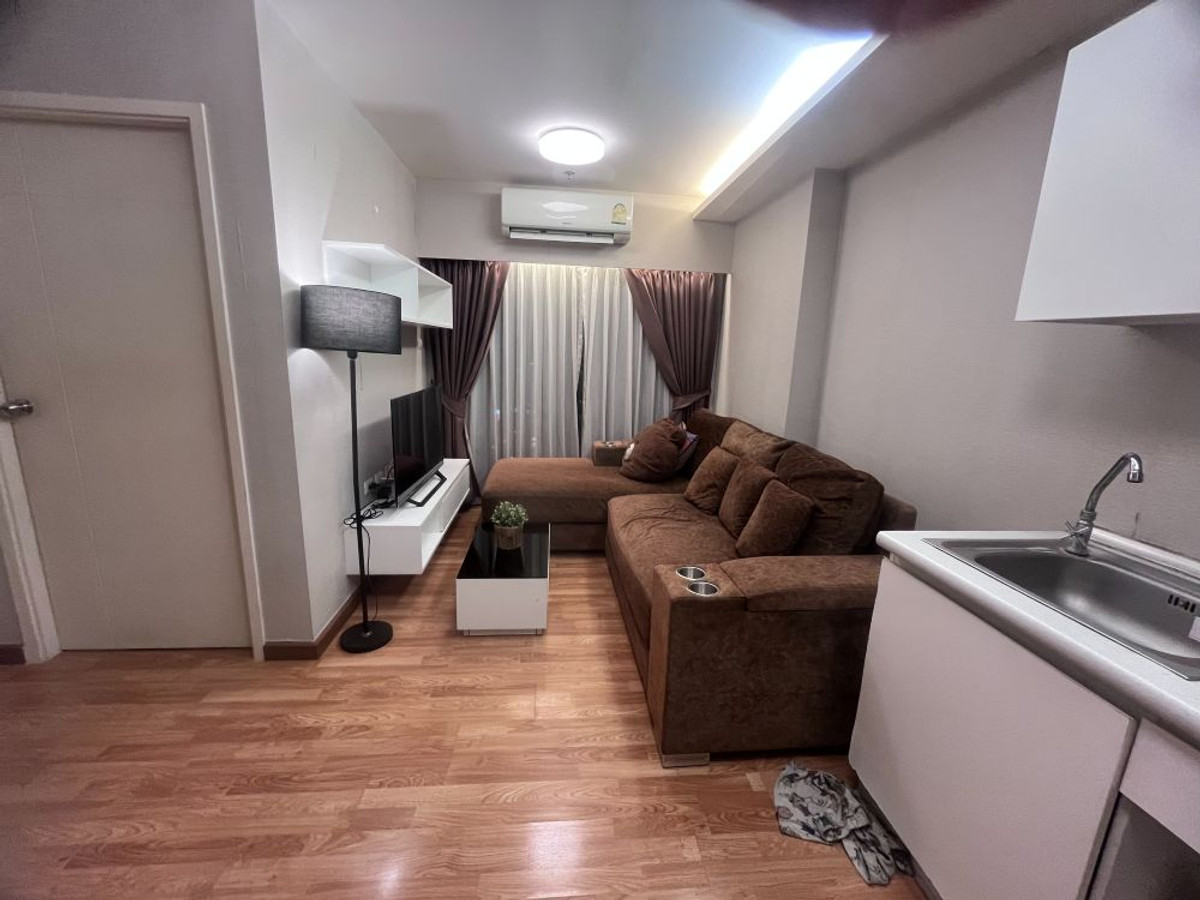 For SaleCondoChaengwatana, Muangthong : Condo for sale, The Trust Ngamwongwan, 15th floor, open view, good location, convenient travel, near MRT Government Center Station.