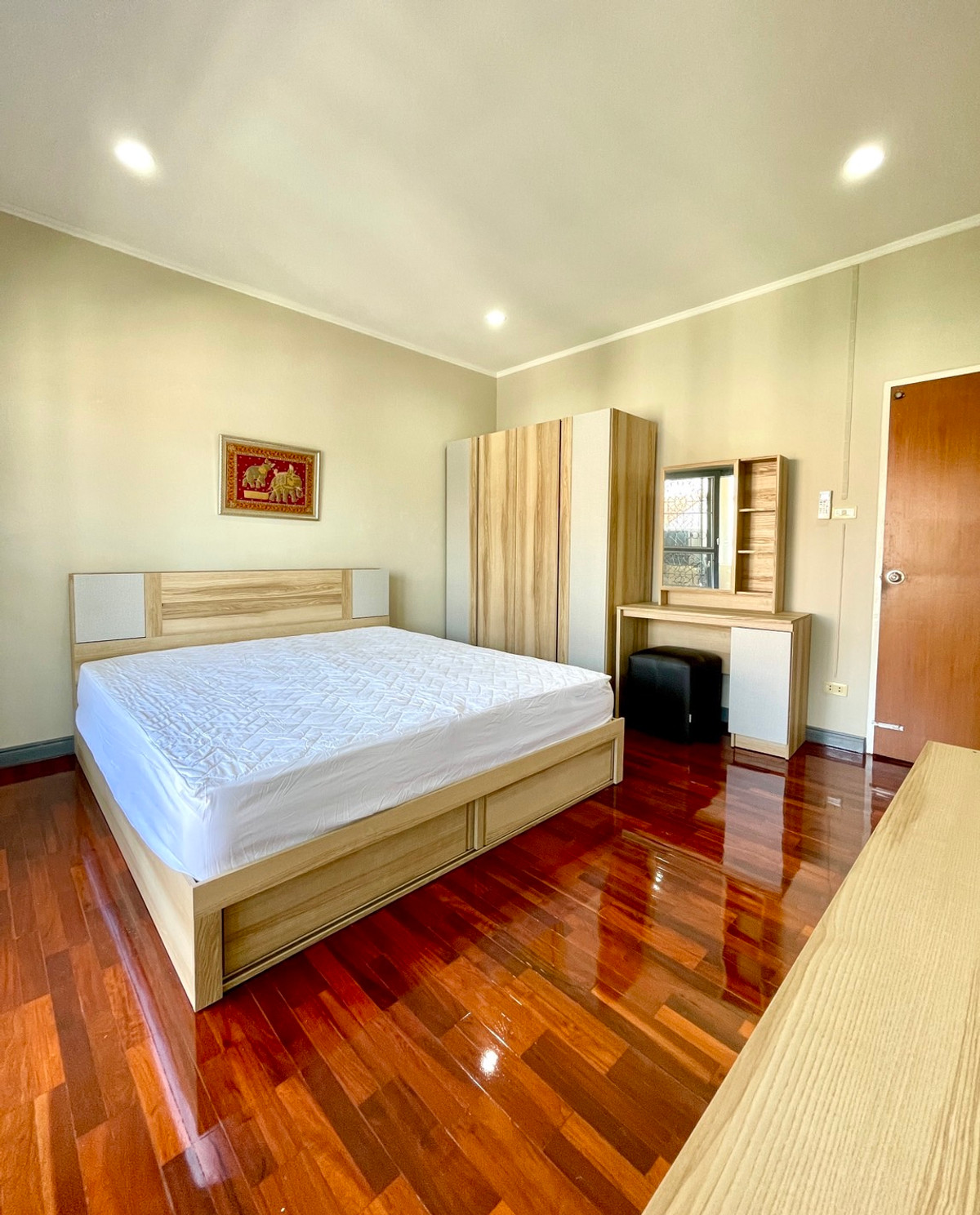 For RentTownhomeMin Buri, Romklao : Sammakorn house for rent. Fully decorated and ready to move in