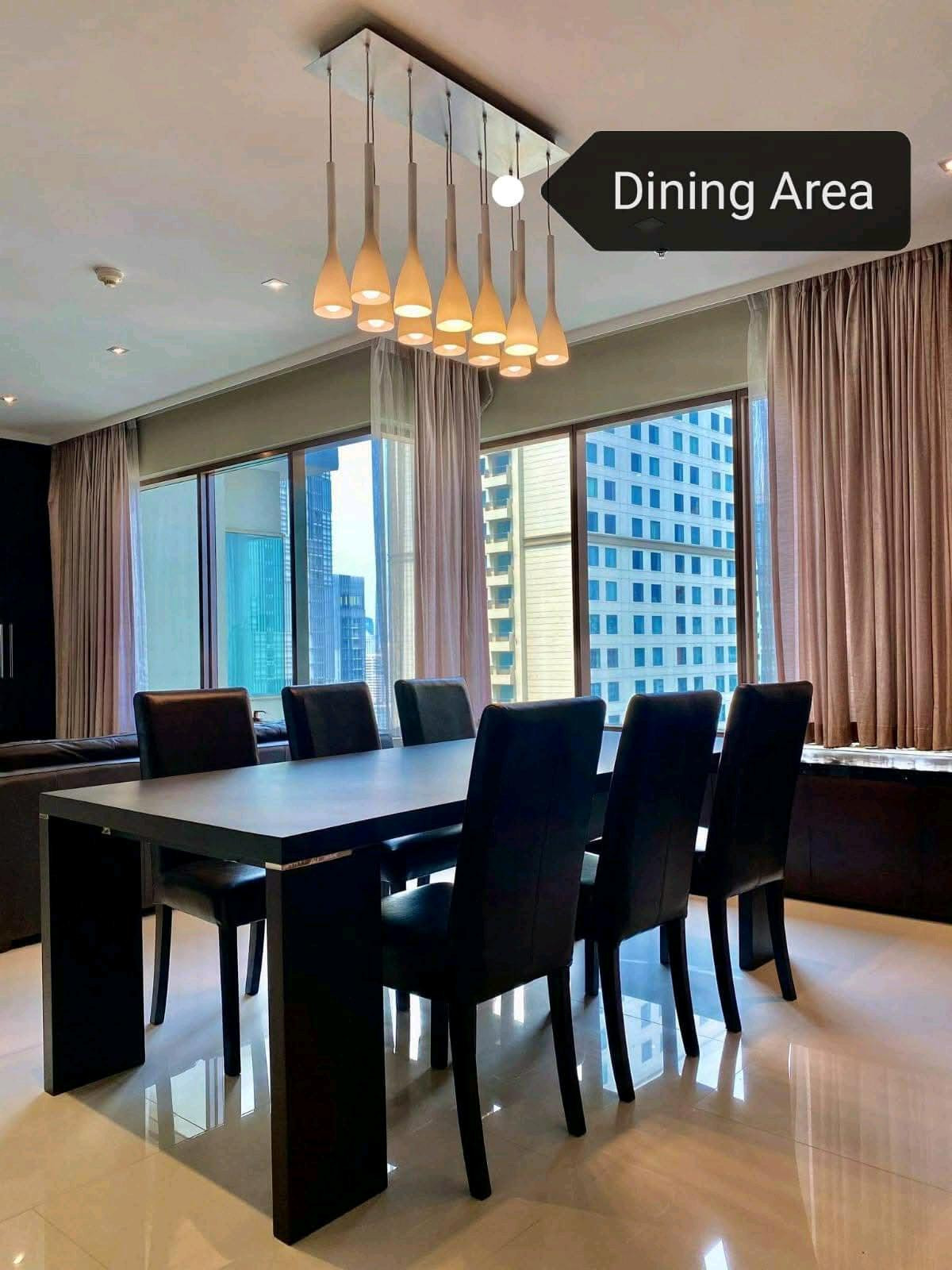 ðŦðŦSpacious 3-Bedroom Unit on Super High Floor 25 Loading...