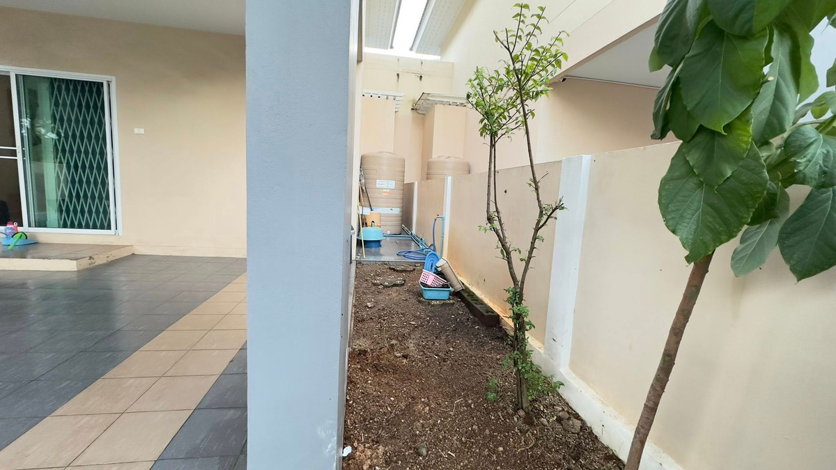 For SaleHouseSriracha Laem Chabang Ban Bueng : Detached House Maneerin Village Bangpra / 3 Bedrooms (FOR SALE), Maneerin Village Bangpra / Detached House 3 Bedrooms (FOR SALE) YEAN036