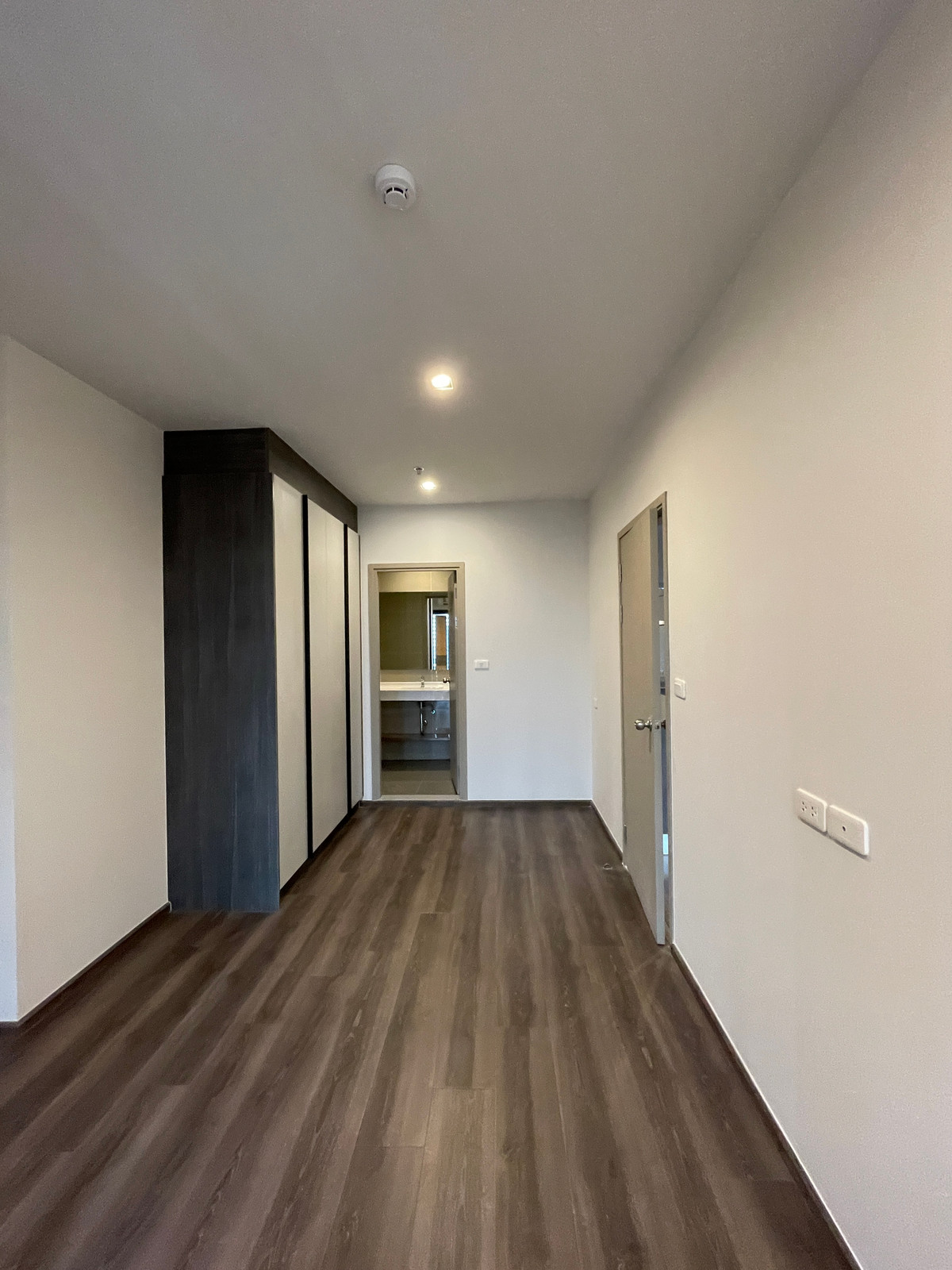 ขายคอนโดพระราม 9 เพชรบุรีตัดใหม่ RCA : ขายคอนโด IDEO พระราม 9 – อโศก | ห้องสวยชั้นสูง ราคาโปรสุดคุ้ม ใกล้ MRT พระราม 9 ฟังก์ชั่น 2 ห้องนอน 2 ห้องน้ำ  พร้อมเฟอร์ครบ เข้าอยู่ได้ทันที