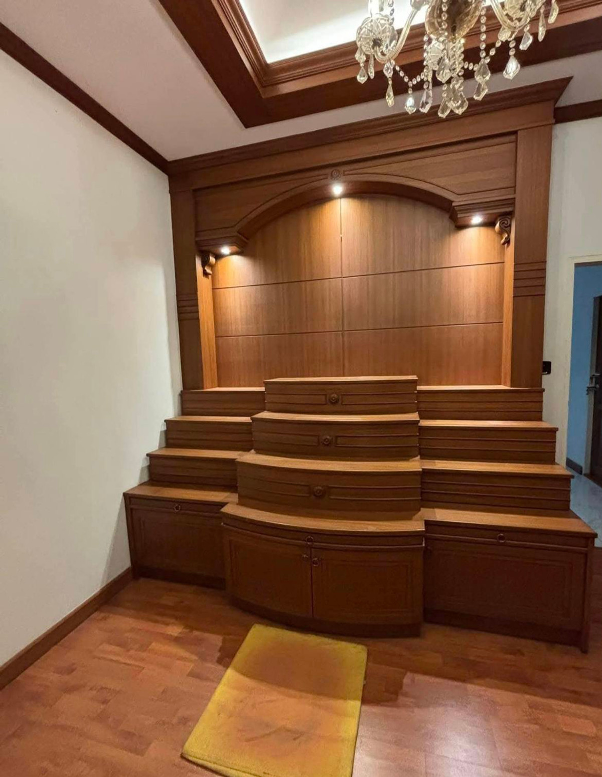 For SaleHousePattaya, Bangsaen, Chonburi : Detached House Sukhumvit Soi 5 Saensuk Bangsaen Chonburi / 6 Bedrooms (FOR SALE) YEAN022