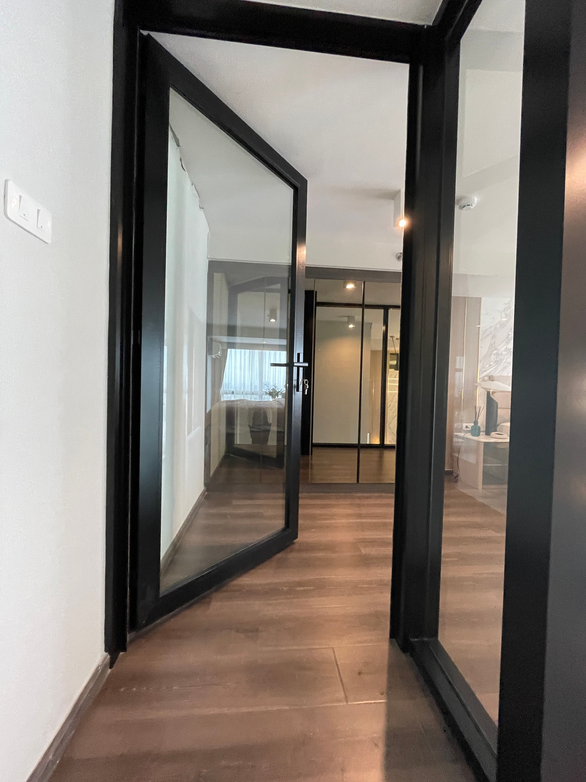 ขายคอนโดพระราม 9 เพชรบุรีตัดใหม่ RCA : ขายคอนโด IDEO พระราม 9 – อโศก | ห้องสวยชั้นสูง ราคาโปรสุดคุ้ม ใกล้ MRT พระราม 9 ฟังก์ชั่น 2 Bedroom Hybrid พร้อมเฟอร์ครบ เข้าอยู่ได้ทันที