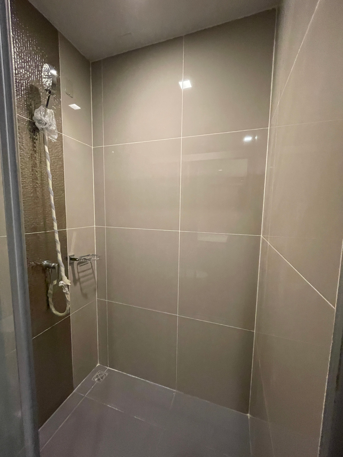 ขายคอนโดพระราม 9 เพชรบุรีตัดใหม่ RCA : ขายคอนโด IDEO พระราม 9 – อโศก | ห้องสวยชั้นสูง ราคาโปรสุดคุ้ม ใกล้ MRT พระราม 9 ฟังก์ชั่น 2 ห้องนอน 2 ห้องน้ำ  พร้อมเฟอร์ครบ เข้าอยู่ได้ทันที