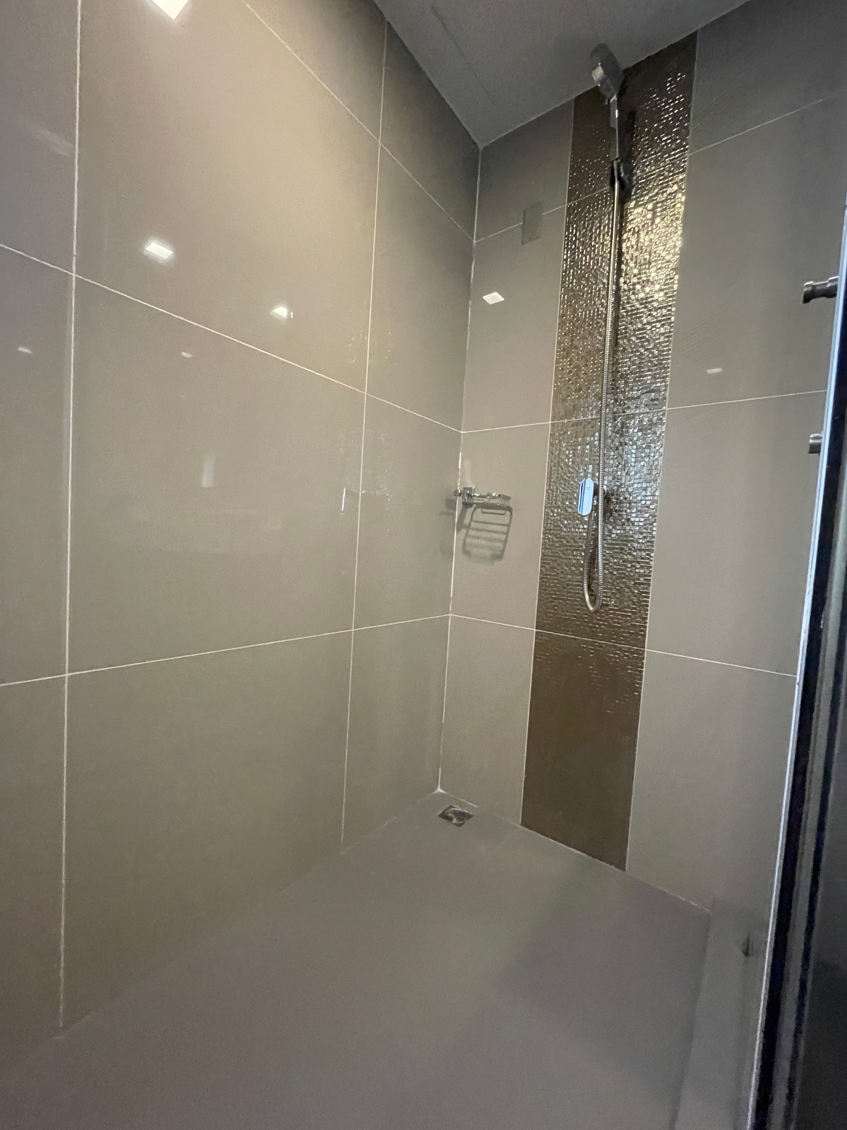 ขายคอนโดพระราม 9 เพชรบุรีตัดใหม่ RCA : ขายคอนโด IDEO พระราม 9 – อโศก | ห้องสวยชั้นสูง ราคาโปรสุดคุ้ม ใกล้ MRT พระราม 9 ฟังก์ชั่น 2 Bedroom Hybrid พร้อมเฟอร์ครบ เข้าอยู่ได้ทันที