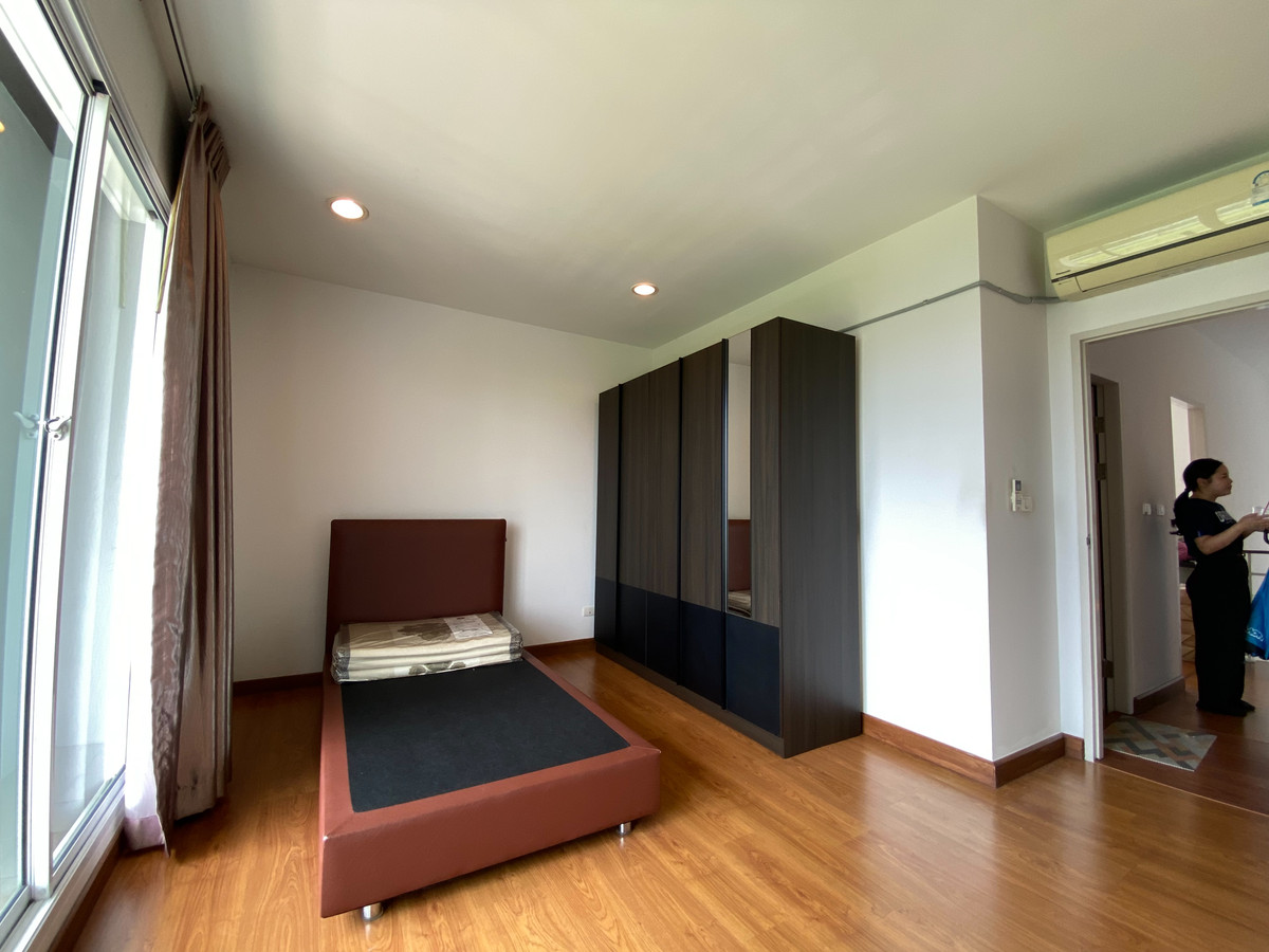 For SaleTownhomeEakachai, Bang Bon : Baan Klang Muang Essence Sathorn - Taksin 2 / 3 Bedrooms (FOR SALE) BALL022
