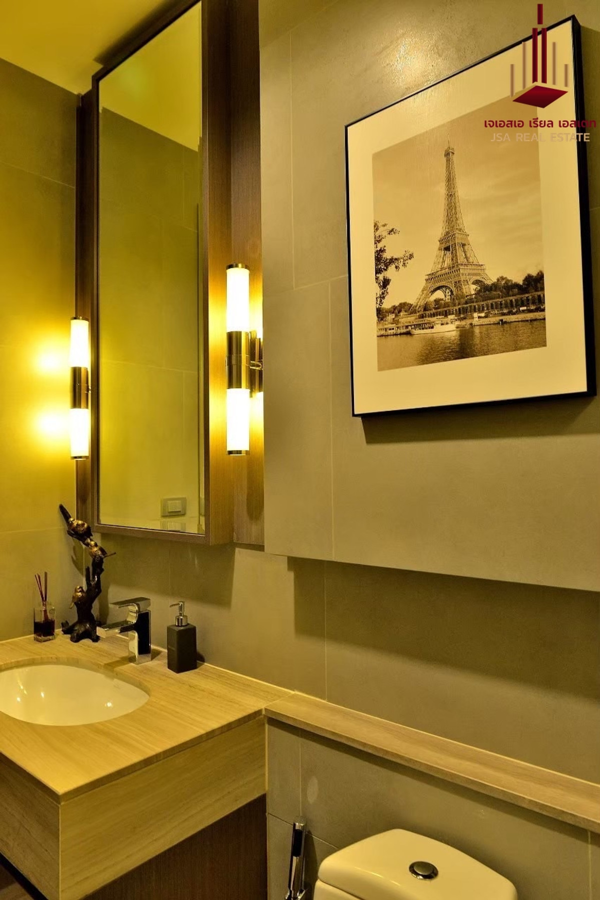 ให้เช่าคอนโดสาทร นราธิวาส : ✨ For Rent: The Diplomat Sathorn Condo ✨  💰 Only 35,000 THB/month