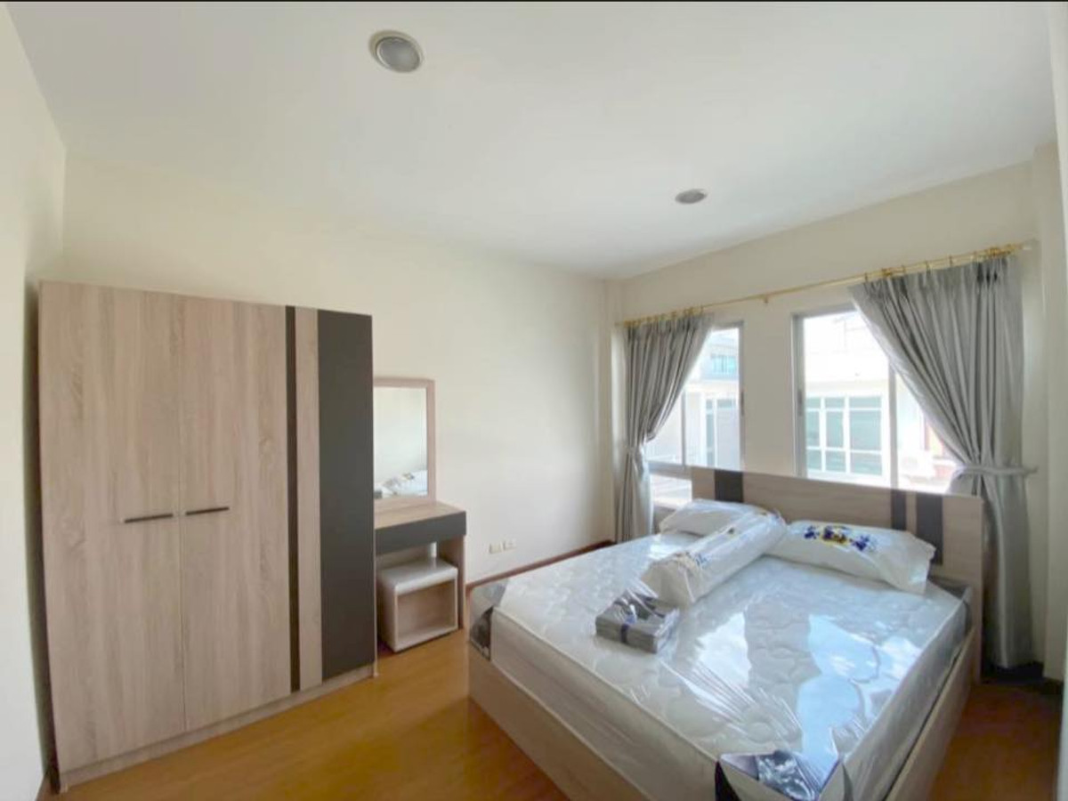 For SaleTownhomePattanakan, Srinakarin : Baan Klang Muang Baan Klang Muang Urbanion Rama 9 - Wongwaen / 3 Bedrooms (SALE WITH TENANT) BZD021