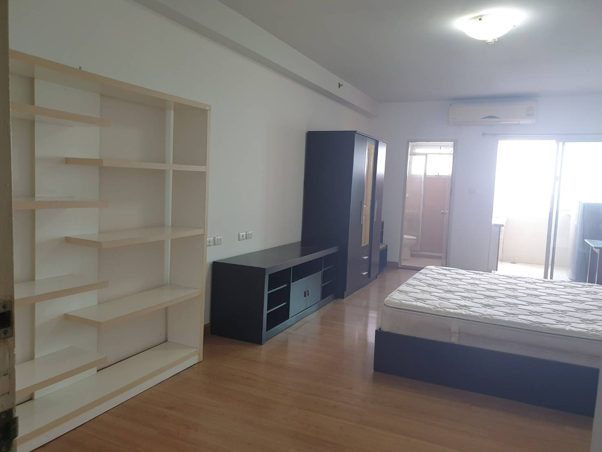 For RentCondoPattanakan, Srinakarin : Near BTS Yellow Line Sri Iam Station Opposite Novotel Hotel