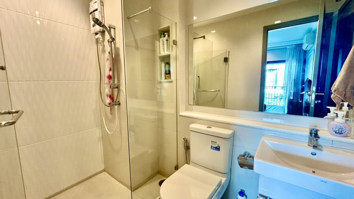 For SaleCondoRama9, Petchburi, RCA : Life Asoke - Rama 9 / 1 Bedroom (SALE WITH TENANT), Life Asoke - Rama 9 / 1 Bedroom (Sale with Tenant) TARN195