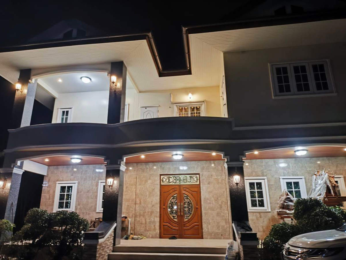 For SaleHousePattaya, Bangsaen, Chonburi : Detached House Sukhumvit Soi 5 Saensuk Bangsaen Chonburi / 6 Bedrooms (FOR SALE) YEAN022
