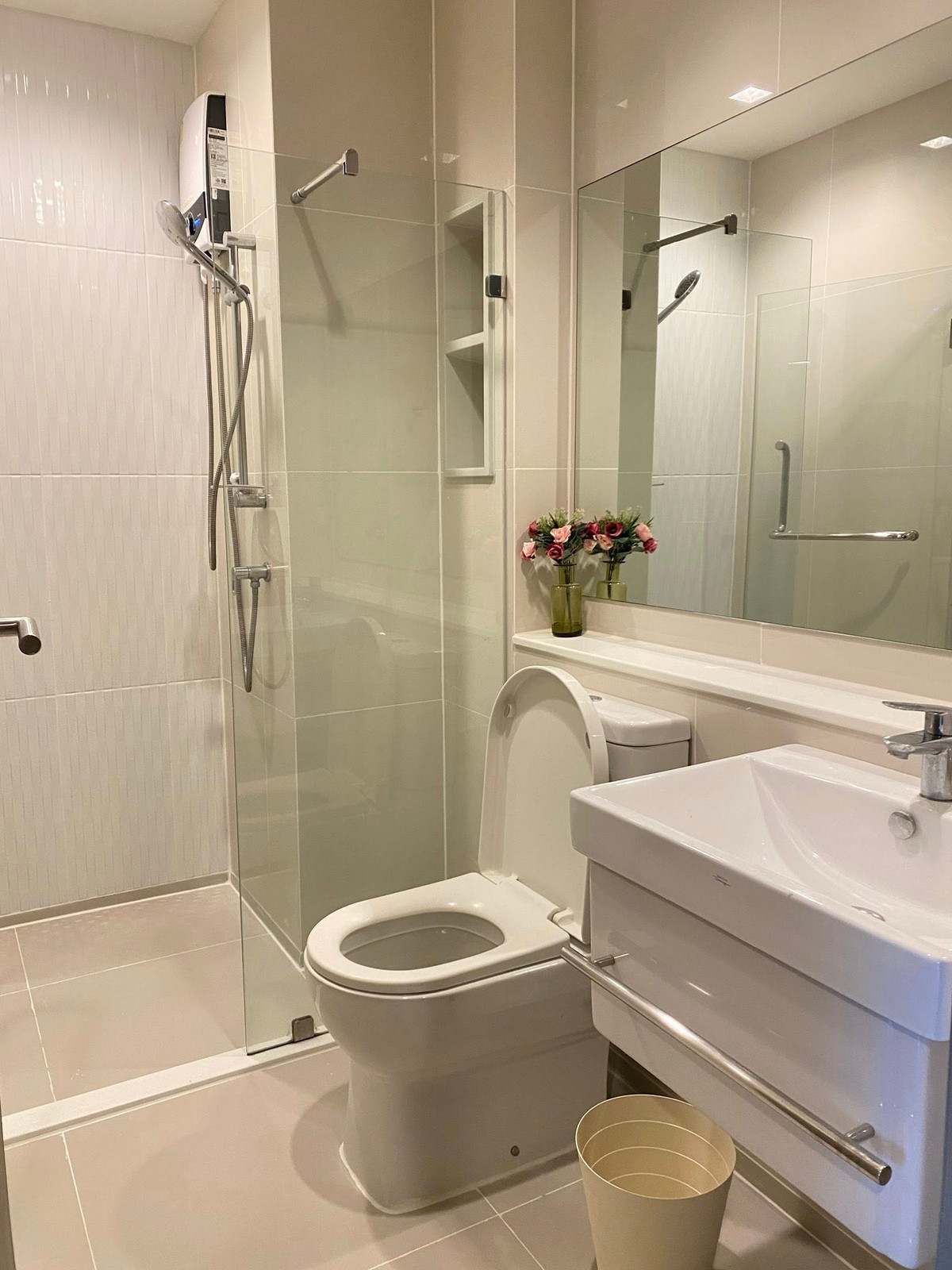 For SaleCondoRama9, Petchburi, RCA : Life Asoke - Rama 9 / 1 Bedroom (SALE WITH TENANT), Life Asoke - Rama 9 / 1 Bedroom (Sale with Tenant) TARN196