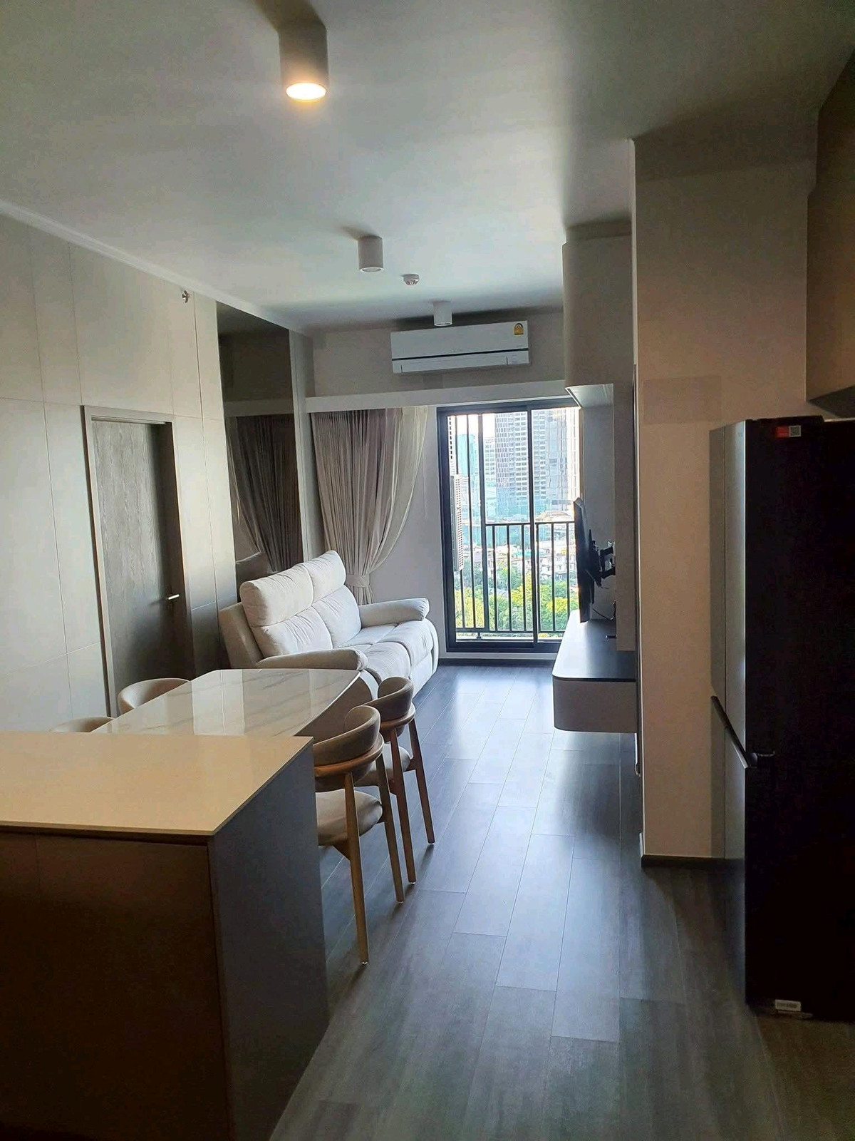 ððBrand new, beautifully decorated, ready to move in! Loading...