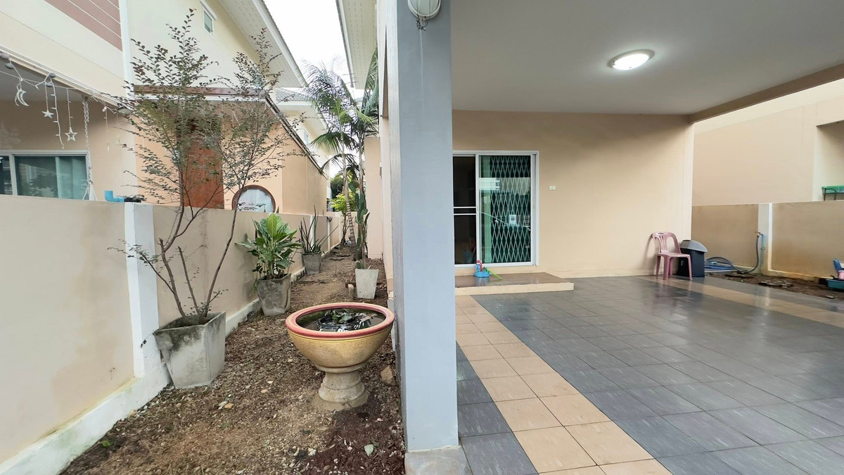 For SaleHouseSriracha Laem Chabang Ban Bueng : Detached House Maneerin Village Bangpra / 3 Bedrooms (FOR SALE), Maneerin Village Bangpra / Detached House 3 Bedrooms (FOR SALE) YEAN036