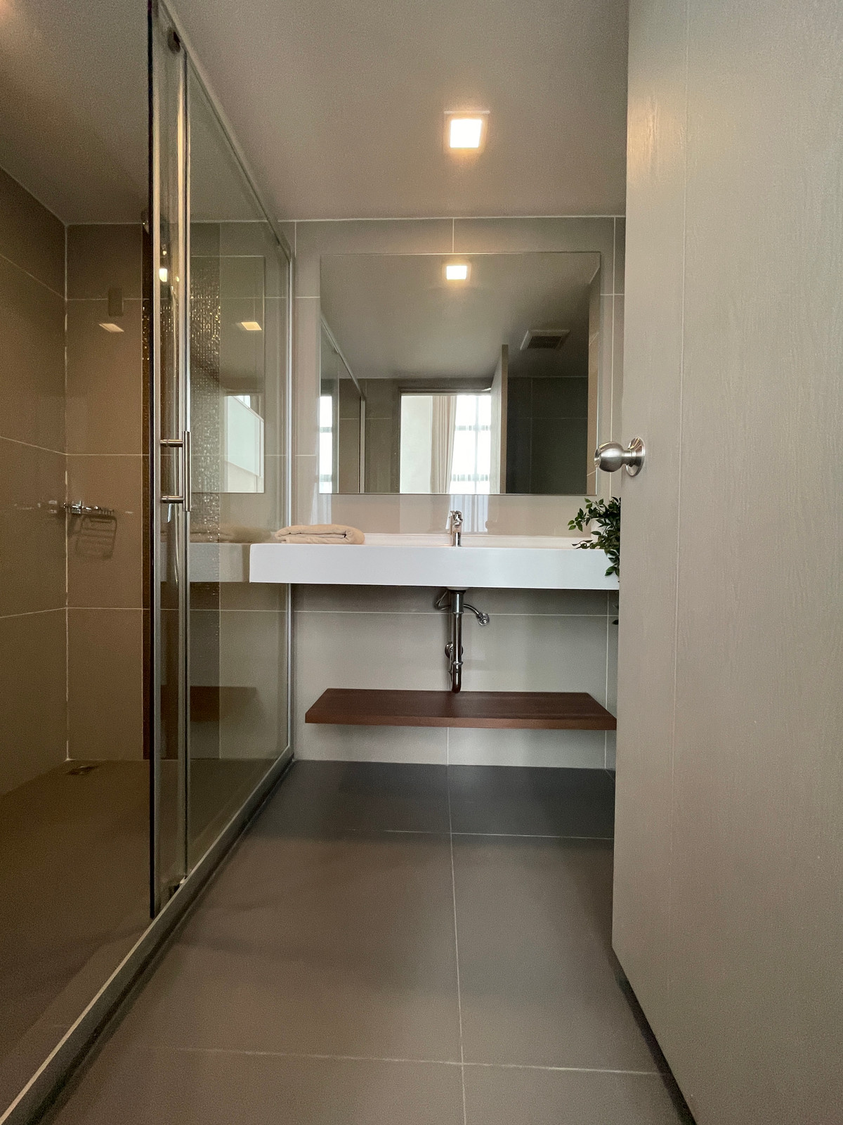 ขายคอนโดพระราม 9 เพชรบุรีตัดใหม่ RCA : ขายคอนโด IDEO พระราม 9 – อโศก | ห้องสวยชั้นสูง ราคาโปรสุดคุ้ม ใกล้ MRT พระราม 9 ฟังก์ชั่น 2 Bedroom Hybrid พร้อมเฟอร์ครบ เข้าอยู่ได้ทันที