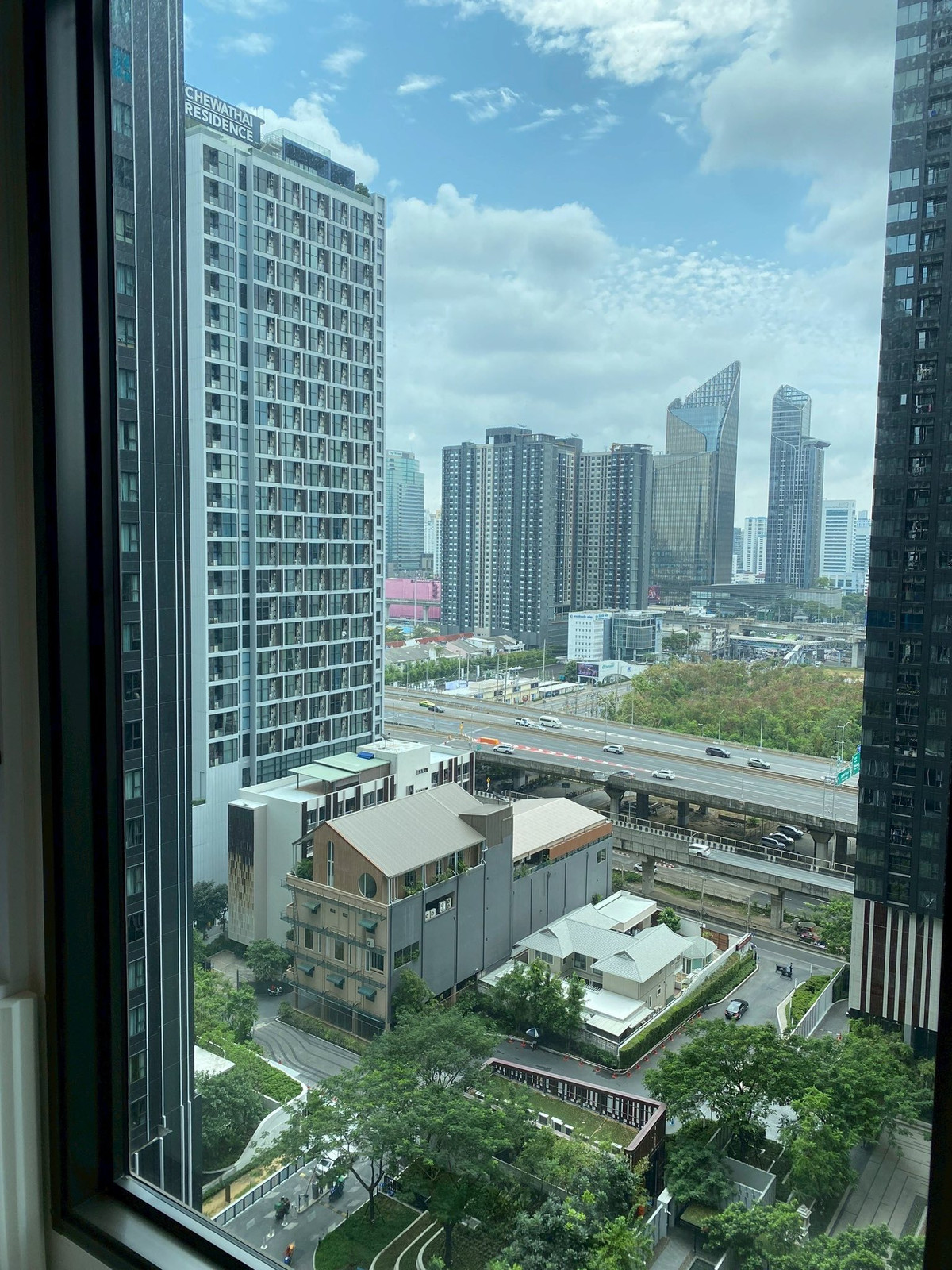 For SaleCondoRama9, Petchburi, RCA : Life Asoke - Rama 9 / 1 Bedroom (SALE WITH TENANT), Life Asoke - Rama 9 / 1 Bedroom (Sale with Tenant) TARN196