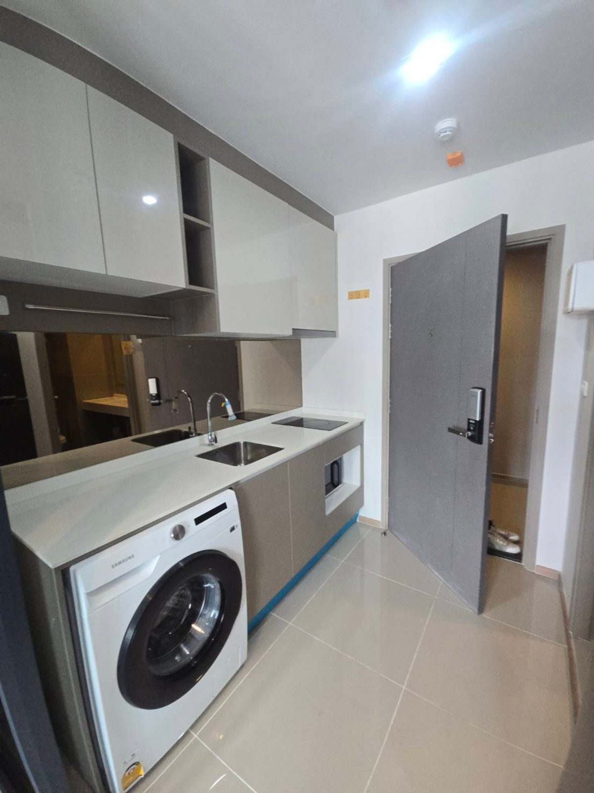 🏙️ ✦ For sale/rent Ideo Rama 9 - Asoke ✦ Loading...