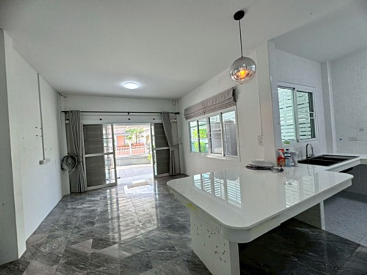 ขายบ้านปทุมธานี รังสิต ธรรมศาสตร์ : ขายบ้านเดี่ยว หมู่บ้าน บ้านฟ้าลากูน คลอง 2 ต่อเติมเต็มพื้นที่ (N.1909)