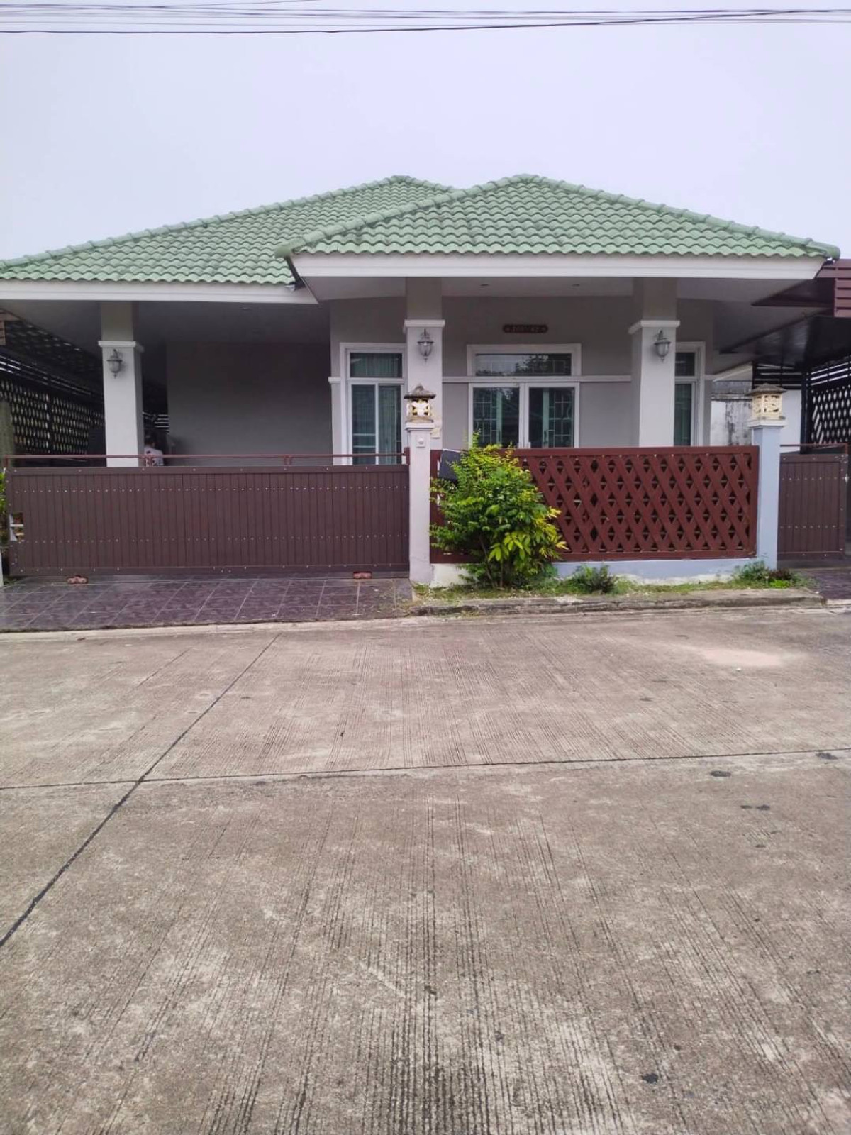For SaleHousePattaya, Bangsaen, Chonburi : Phruek Phiman 1 / 2 Bedrooms (FOR SALE), Phruek Phiman 1 / 2 Bedrooms (FOR SALE) MAYC033