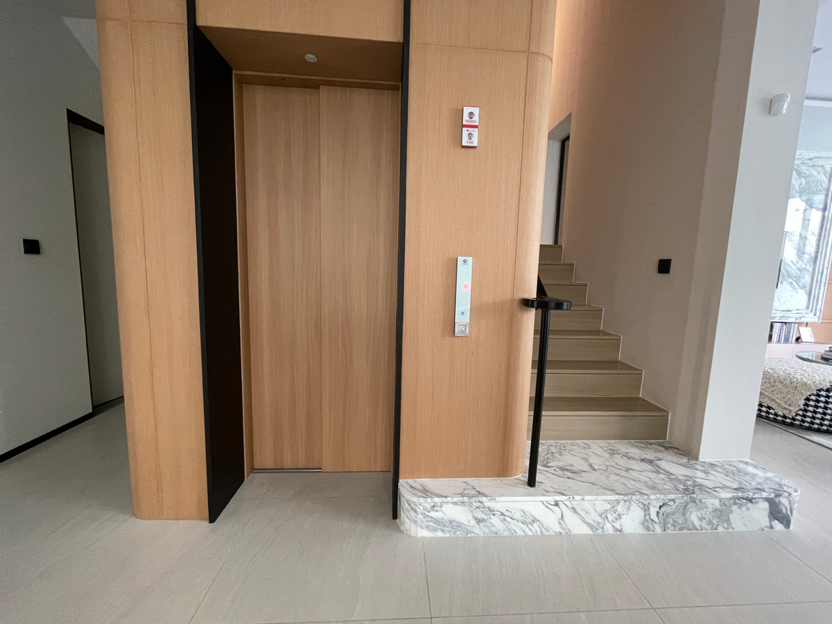 ขายบ้านเกษตร นวมินทร์ ลาดปลาเค้า : ขาย Providence Lane Kaset – Nawamin บ้านเดี่ยวหรู 3 ชั้น ลิฟต์ส่วนตัว + สระว่ายน้ำ ทำเลพรีเมียมลาดปลาเค้า 89 ฟังก์ชั่น 4 ห้องนอน | 5 ห้องน้ำ | 4 ที่จอดรถ บ้านเดี่ยว Luxury ระดับ Rare Item ทำเลศักยภาพ เกษตร–นวมินทร์ ใกล้ทางด่วน รถไฟฟ้า 2 สาย 