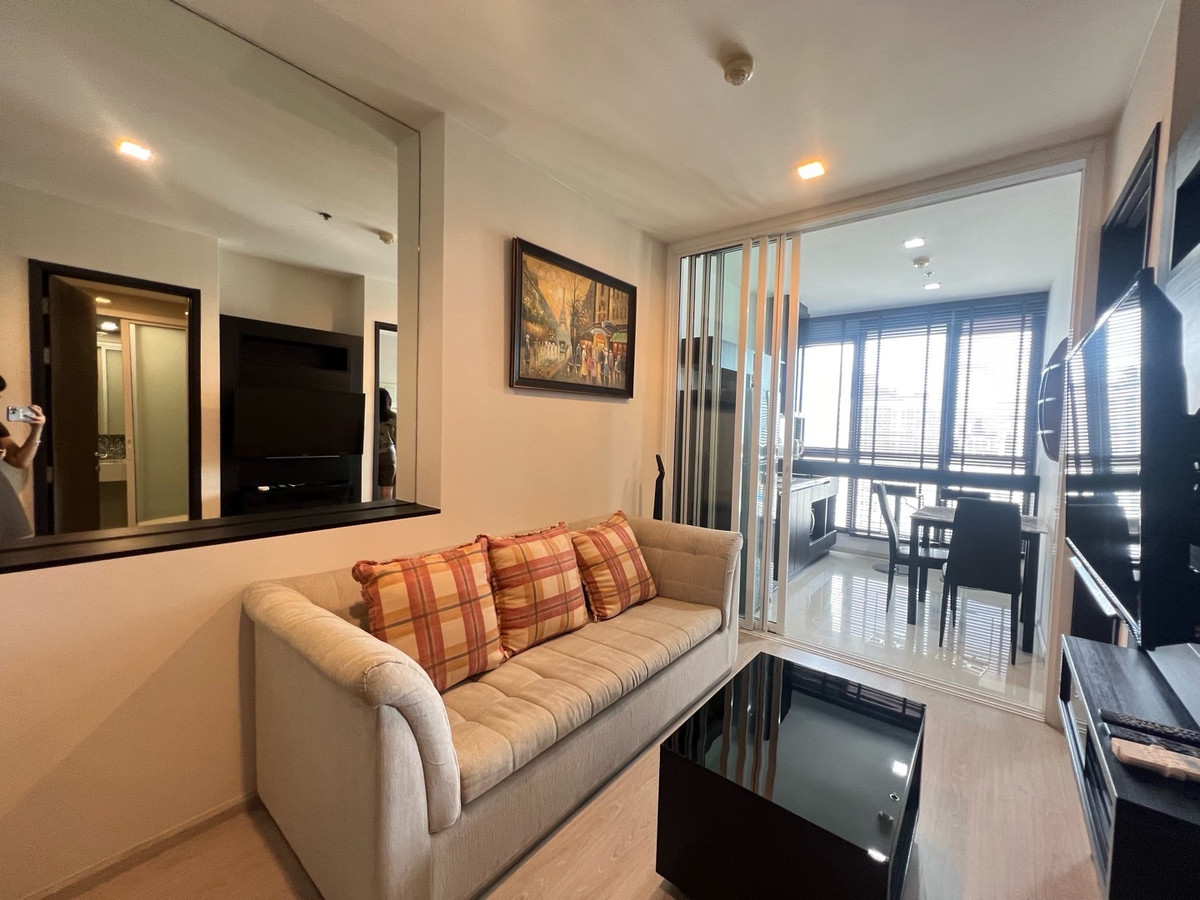 ให้เช่า 🌟Rhythm Sukhumvit 44/1🌟ห้องรีโนเวทใหม่ ตกแต่งสวย เฟอร์ครบ พร้อมเข้าอยู่ by Faii Loading...