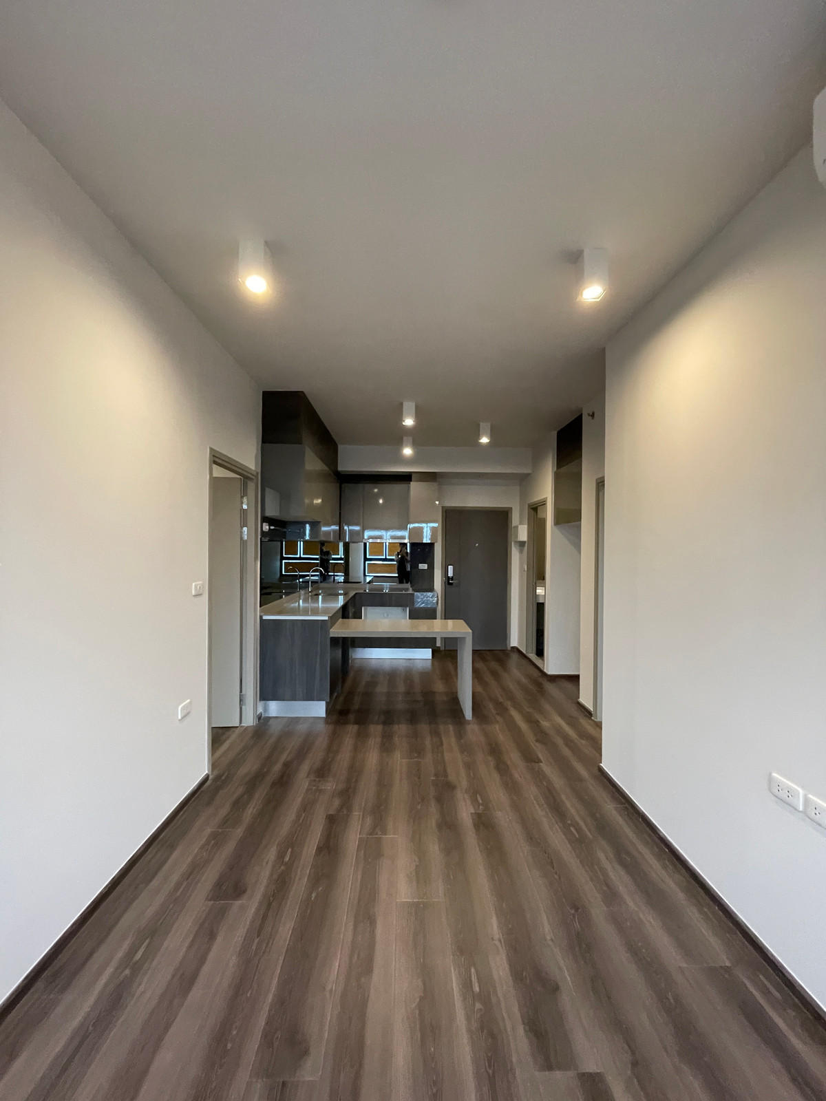 ขายคอนโดพระราม 9 เพชรบุรีตัดใหม่ RCA : ขายคอนโด IDEO พระราม 9 – อโศก | ห้องสวยชั้นสูง ราคาโปรสุดคุ้ม ใกล้ MRT พระราม 9 ฟังก์ชั่น 2 ห้องนอน 2 ห้องน้ำ  พร้อมเฟอร์ครบ เข้าอยู่ได้ทันที