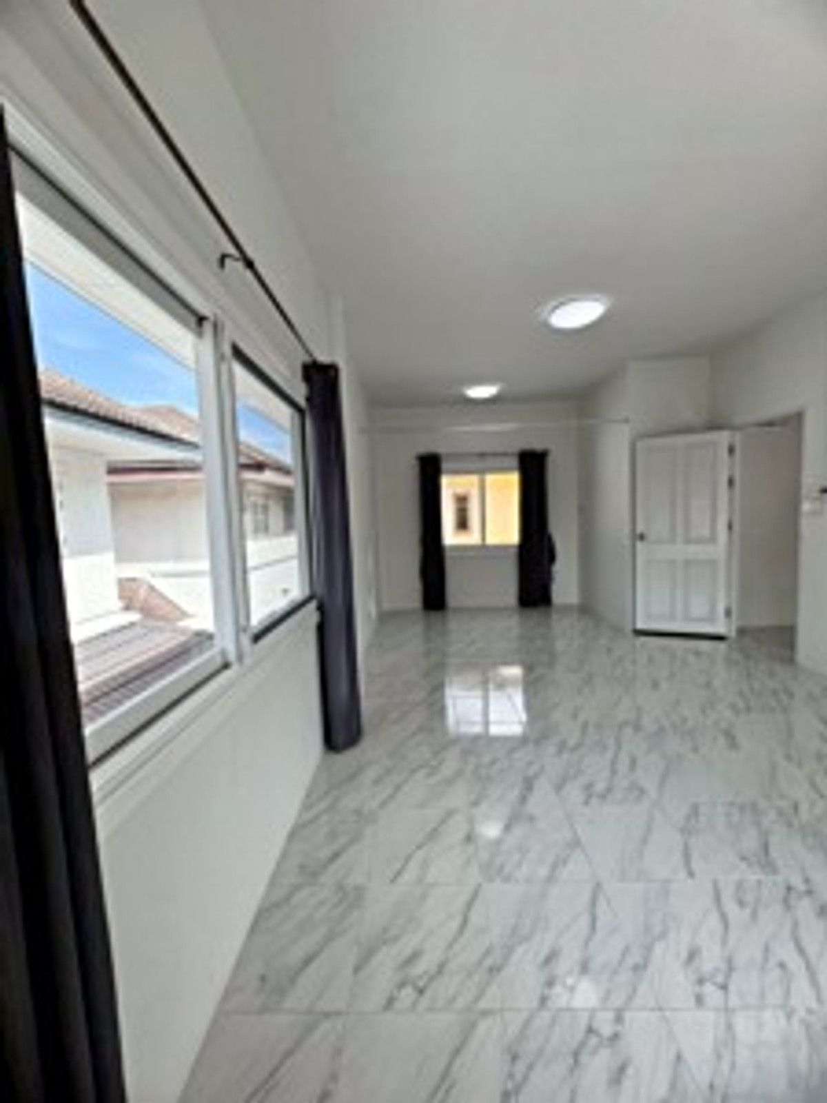 ขายบ้านปทุมธานี รังสิต ธรรมศาสตร์ : ขายบ้านเดี่ยว หมู่บ้าน บ้านฟ้าลากูน คลอง 2 ต่อเติมเต็มพื้นที่ (N.1909)