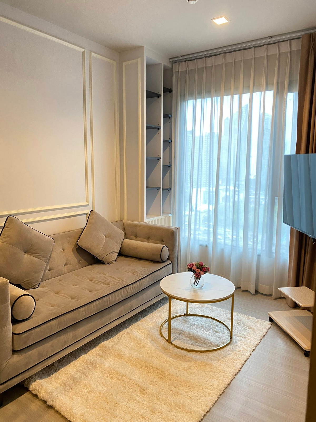 For SaleCondoRama9, Petchburi, RCA : Life Asoke - Rama 9 / 1 Bedroom (SALE WITH TENANT), Life Asoke - Rama 9 / 1 Bedroom (Sale with Tenant) TARN196