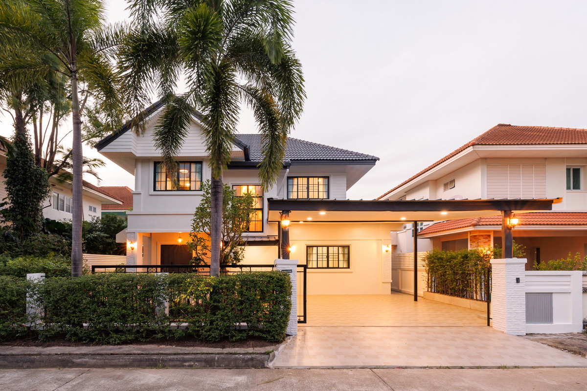 ขายบ้านเชียงใหม่ : บ้านเดี่ยว พิมุกต์ 4 - บ้านสวยรีโนเวทใหม่ทั้งหลัง สภาพเหมือนบ้านใหม่ ติด “ถนนวงแหวนรอบ 2” ตรงข้าม โฮมสุขภัณฑ์ ทำเล หลัง ม.พายัพ – ใกล้ Central Festival