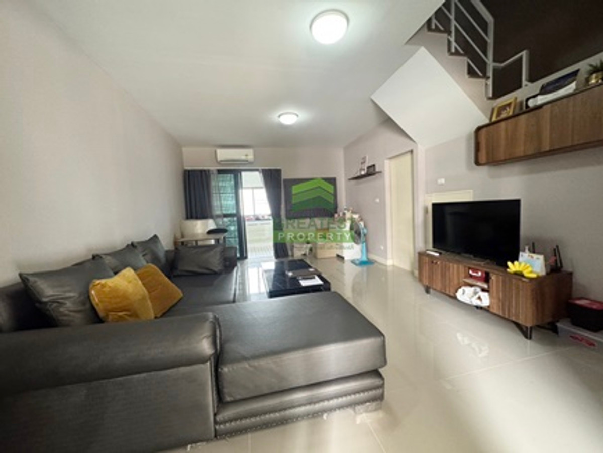 3-story townhome for sale, Baan Klang Muang, Ramintra, Watcharapol, area 26.80 sq m, fully renovated, beautiful, ready to move in, near the expressway. Loading...