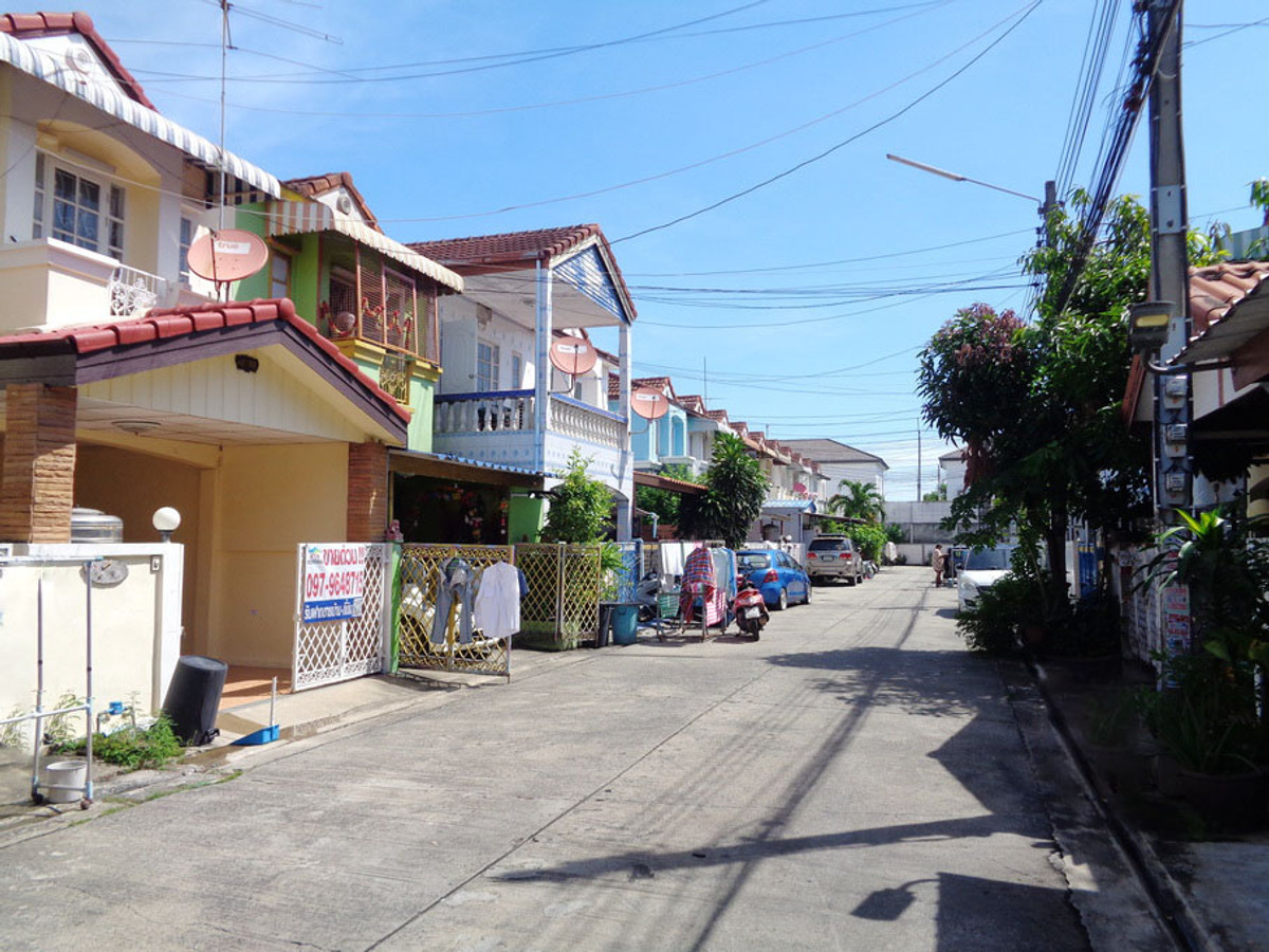 ⭕ H1288 Townhouse for sale, renovated, ready to move in, KC Village, Ramintra 8, Thai Raman Road, Khlong Sam Wa, near Maruay Market. Loading...