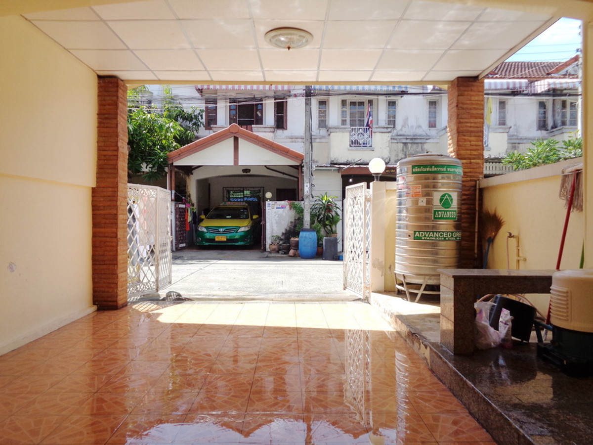 ⭕ H1288 Townhouse for sale, renovated, ready to move in, KC Village, Ramintra 8, Thai Raman Road, Khlong Sam Wa, near Maruay Market. Loading...