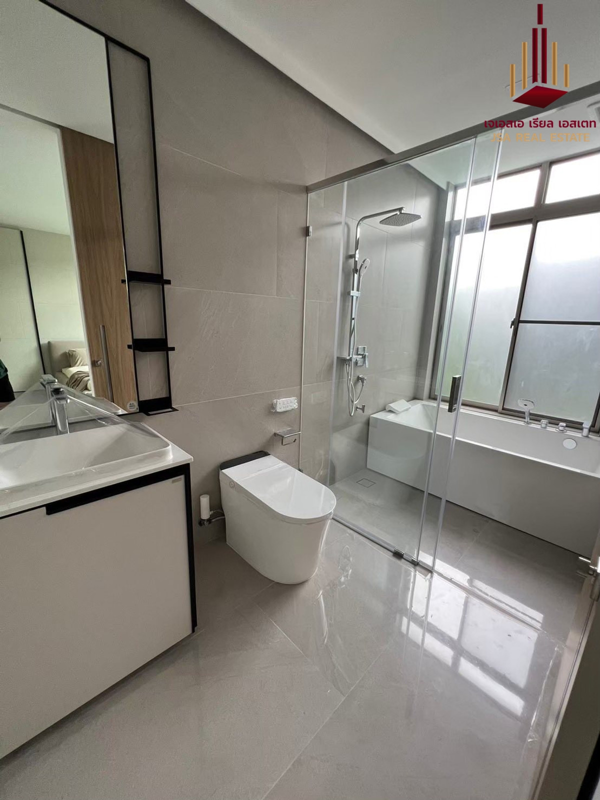 For RentHousePattanakan, Srinakarin : ✨ For Rent : VIVE Rama 9 ✨ 💰 Only 180,000 thb/month