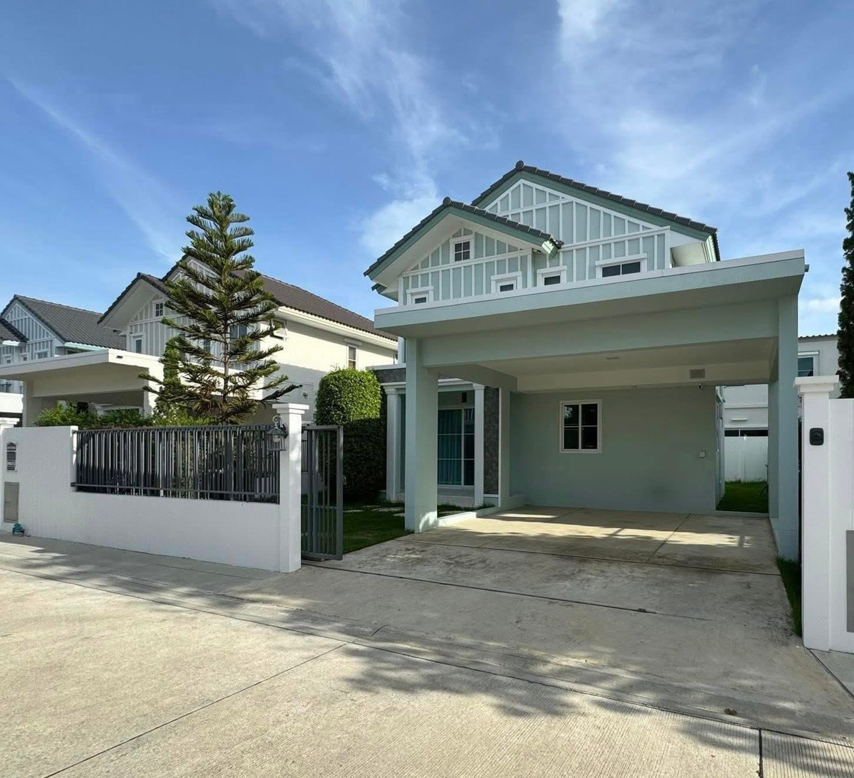 For RentHouseBangna, Bearing, Lasalle : Single house for rent, Villaggio 2 Srinakarin-Bangna, near Mega & Ikea Bangna.