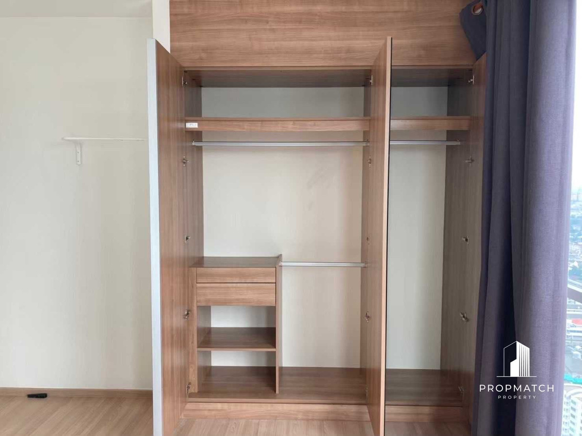 For SaleCondoSapankwai,Jatujak : 🔥Selling at a loss of millions🔥Rhythm phahon ari 2 bedrooms 60Sqm 6 Mb, cheapest in the building, 100,000 per square meter in the Saphan Khwai Ari area. If interested, contact Putter ⚡️0928895628⚡️