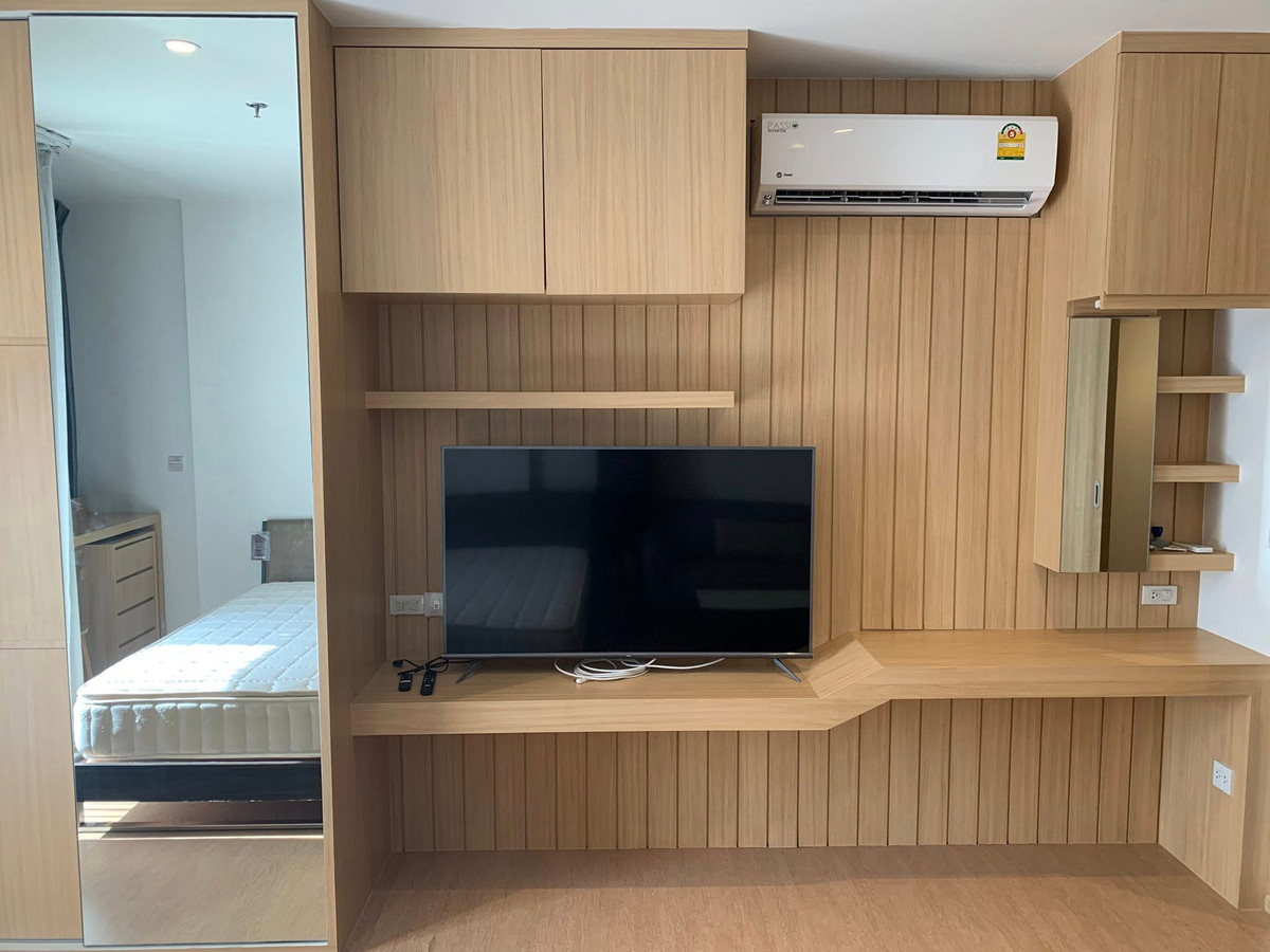For RentCondoLadprao, Central Ladprao : ⭐️ Maru Ladprao 15 ⭐️ 1 bedroom, 1 bathroom, 31 sq m., 9th floor, has furniture, ready to move in.