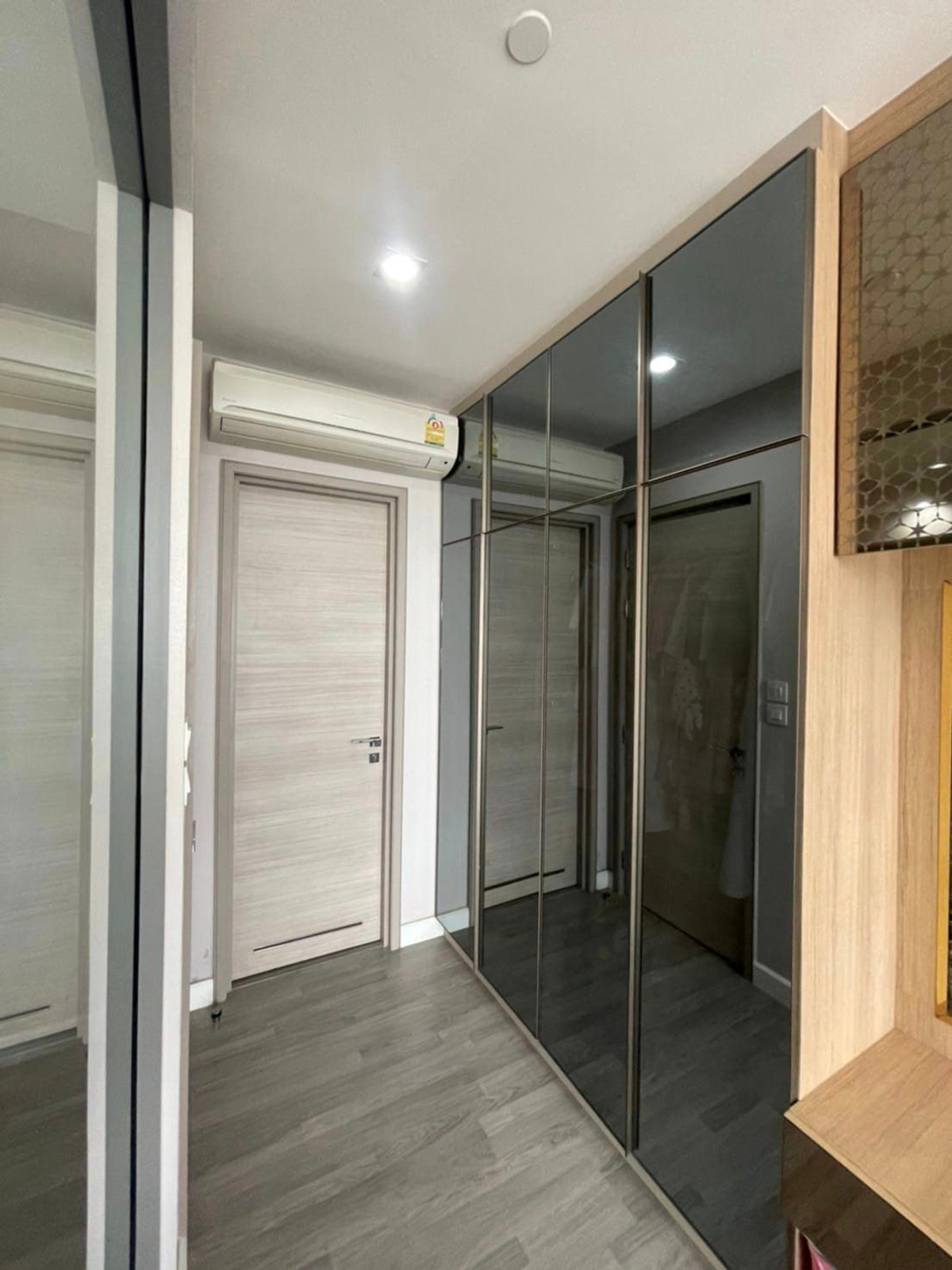 For SaleCondoSiam Paragon ,Chulalongkorn,Samyan : The Room Rama 4【𝐒𝐄𝐋𝐋 & 𝐑𝐄𝐍𝐓】🔥Simple yet elegant in every detail. Luxurious yet minimalist.🔥  Contact Line ID: @hacondo