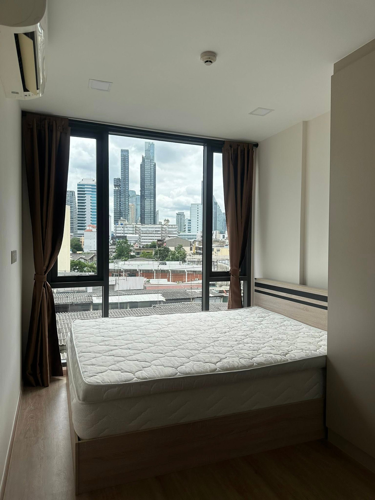 🏡 For Rent | The Nest Chula Samyan ✨ Low-rise condominium ✨ No earthquake damage ✨ 📍 Prime location in the heart of the city, near MRT Sam Yan Loading...