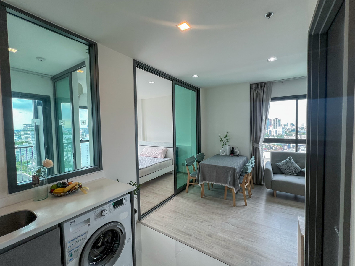 For RentCondoRatchathewi,Phayathai : ⭐️ Rhythm Rangnam ⭐️ 1 bedroom, 35 sq m., 24th floor, very beautiful room, fully furnished, ready to move.