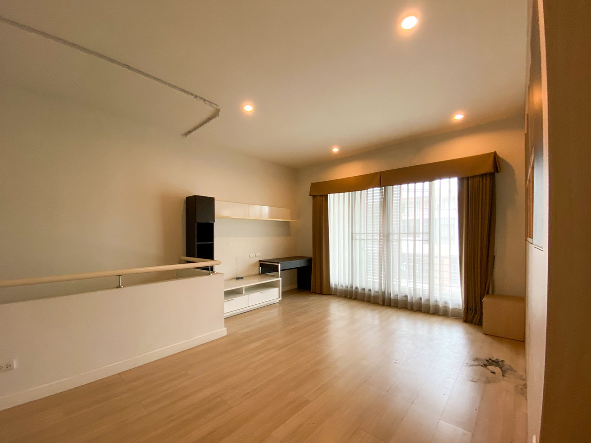 ขายทาวน์โฮมท่าพระ ตลาดพลู วุฒากาศ : Townhome ติดถนนเมน ✨ ทาวน์โฮม ซิกเนเจอร์ กัลปพฤกษ์ / 3 ห้องนอน (ขาย), Sixnature Kalapaphruek / Townhome 3 Bedrooms (FOR SALE) BALL038