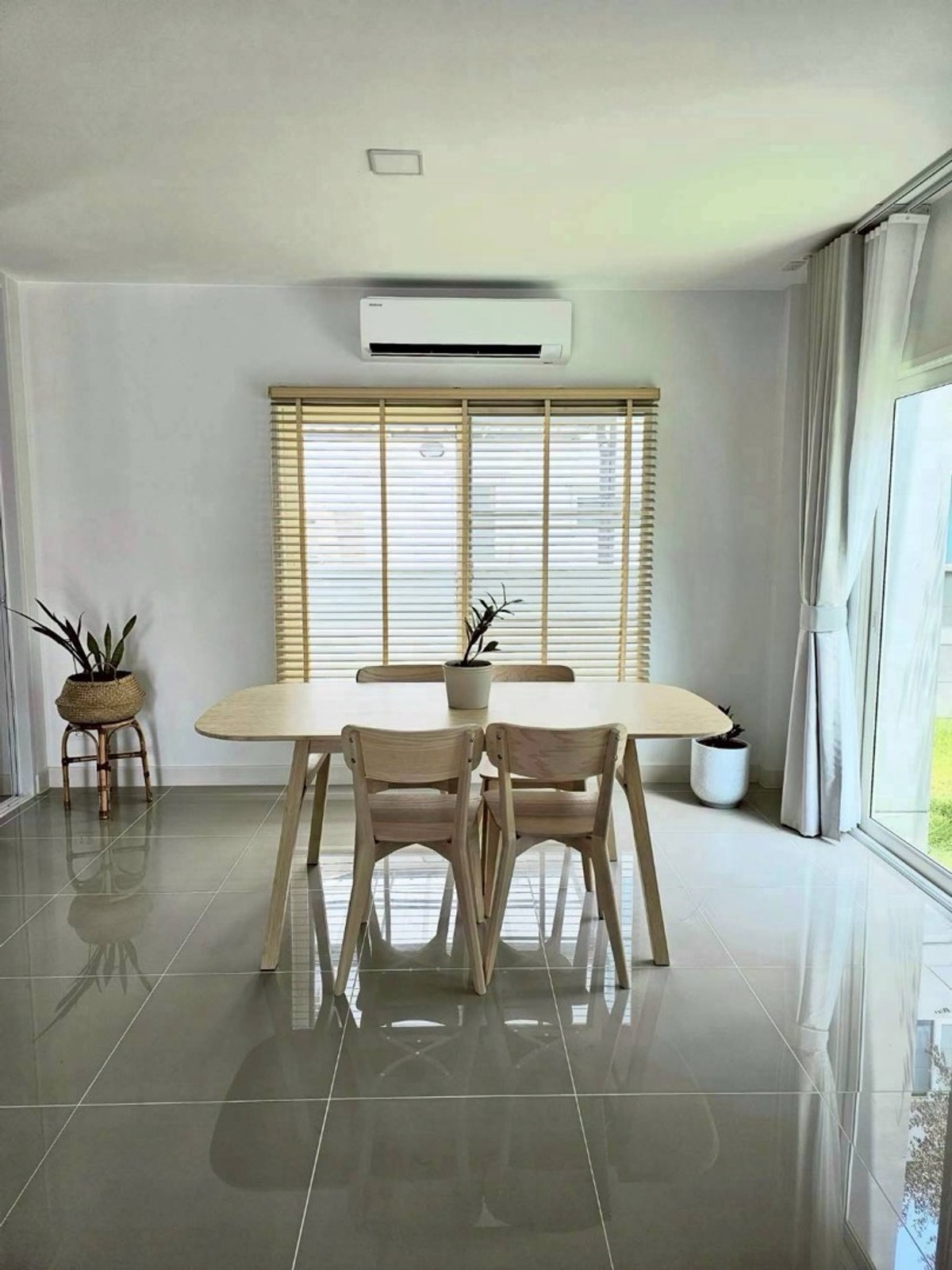 Semi-detached house for rent at Grande Pleno Mega Bangna 💯🌏🎡  Loading...