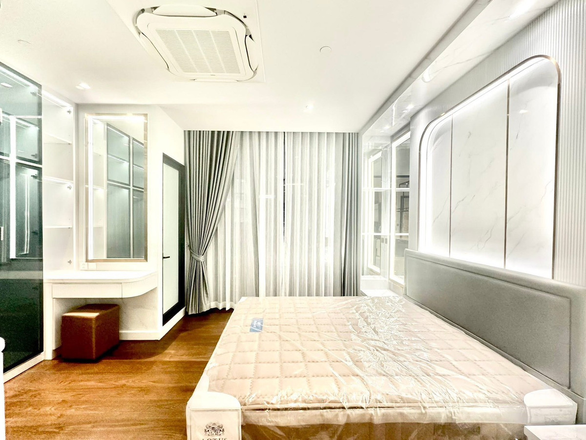 For RentCondoSathorn, Narathiwat : ST324 For Rent – Supalai Icon Sathorn Brand-new unit, fully furnished with luxury modern design.